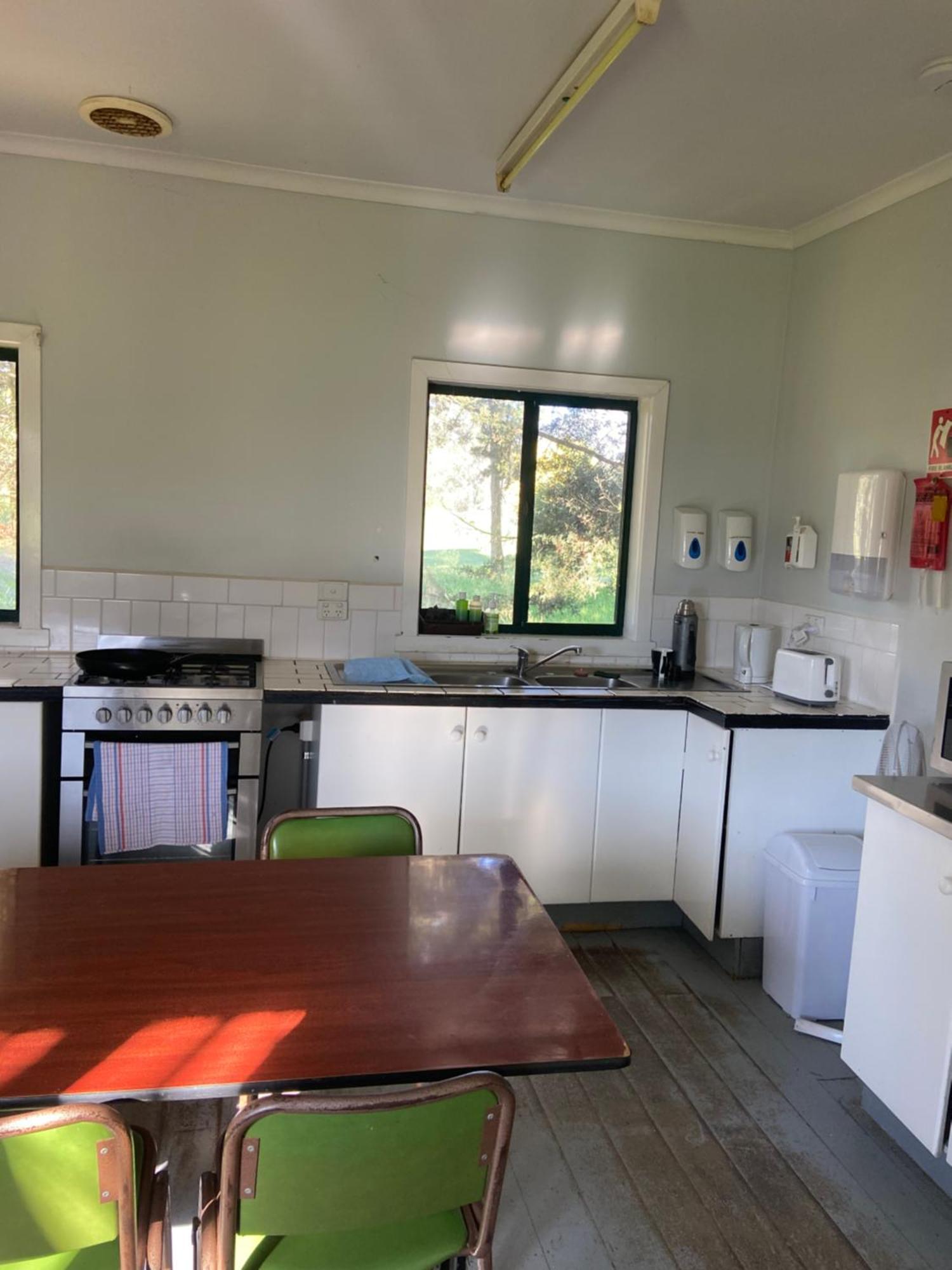 Big4 Breeze Holiday Parks - Eildon Exterior photo